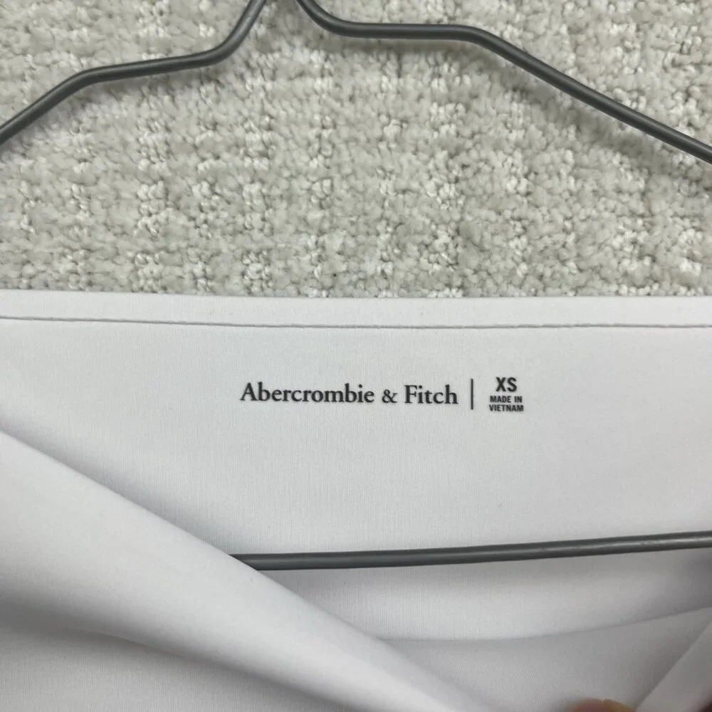 Abercrombie & Fitch Women’s Size XS Long-Sleeve Slim Strech Top White Preppy - Picture 6 of 14